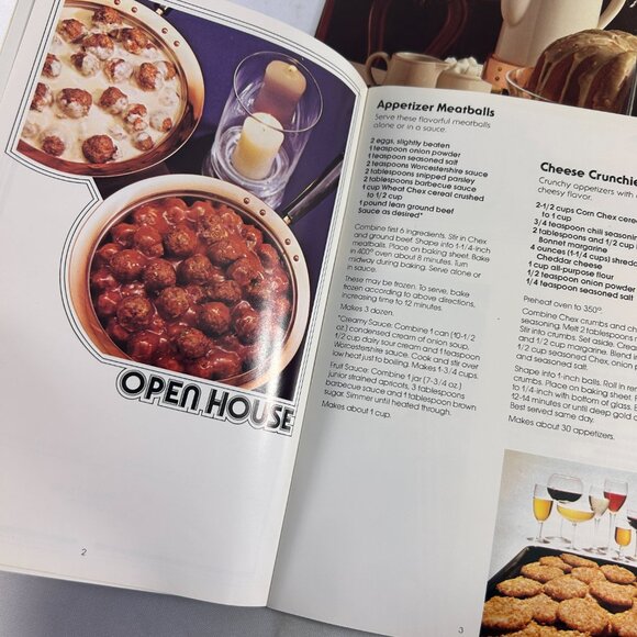 Vintage Lot 7 Cookbooks Booklets Chex Mix Recipes Party Makers Dessert Makers - Picture 8 of 9